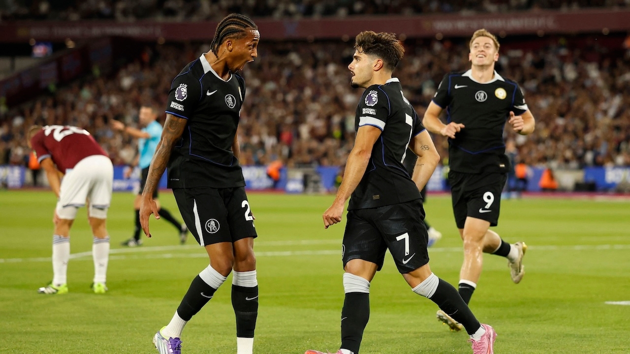 เชลซี บุกไปยำ เวสต์แฮม 5-1 ขึ้นจ่าฝูงพรีเมียร์ลีก